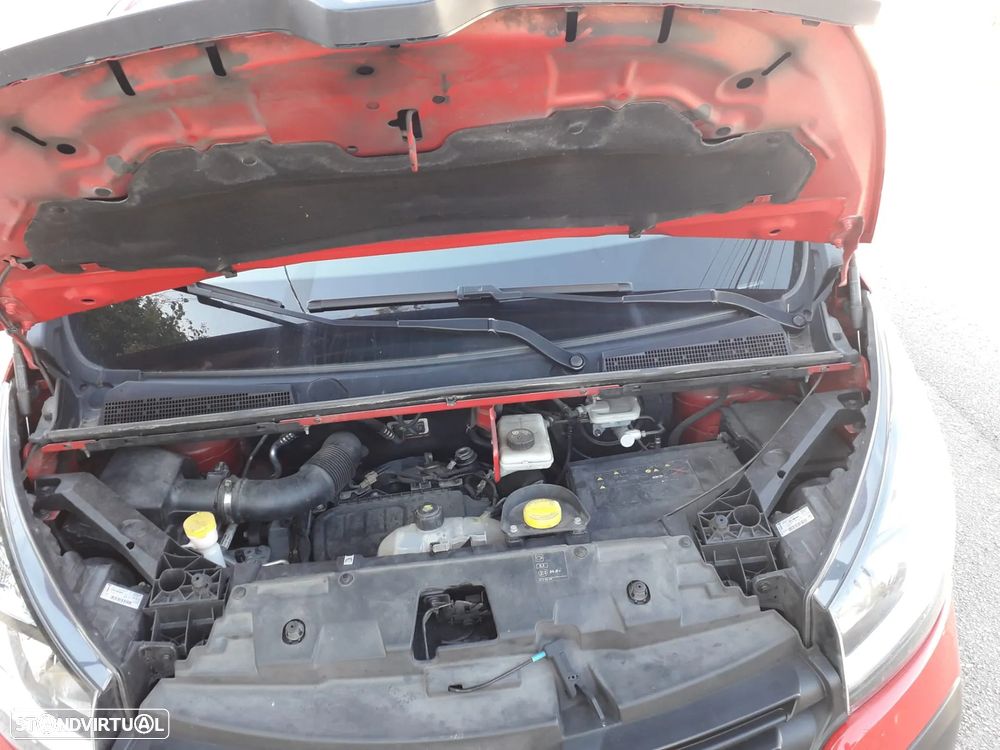 Renault Trafic III Combi - 4