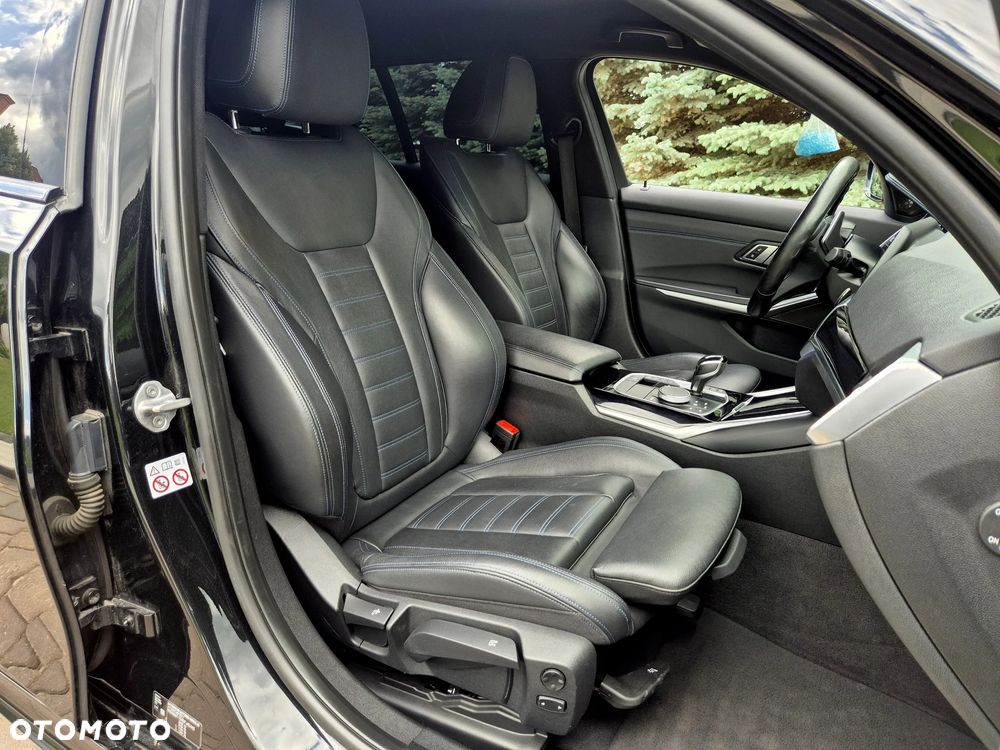 BMW Seria 3 330d xDrive M Sport sport - 7