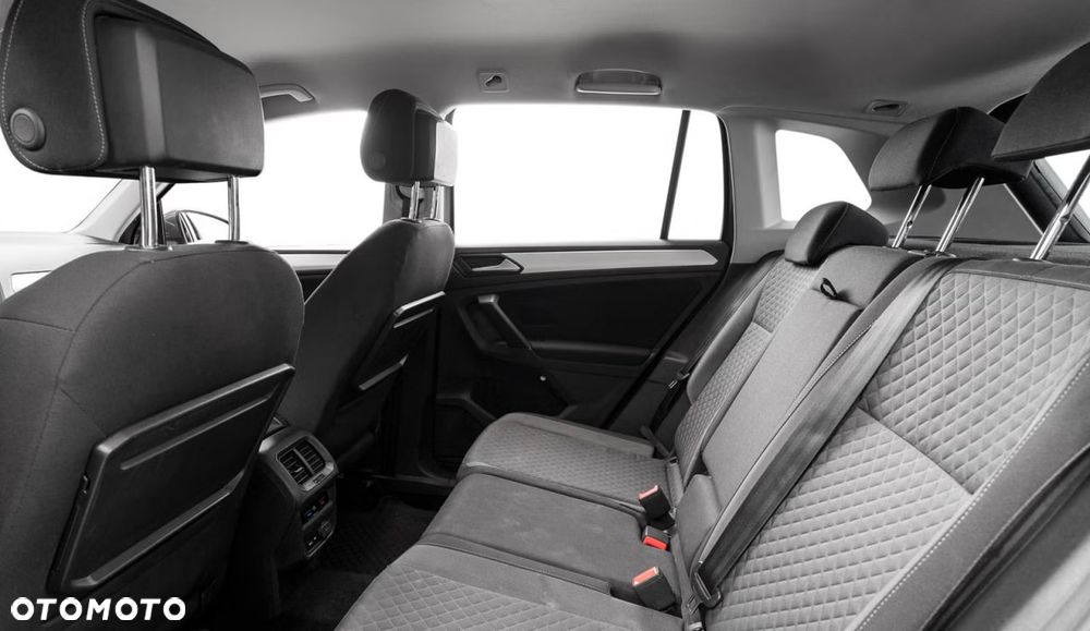 Volkswagen Tiguan 2.0 TDI SCR 4MotION DSG R-Line - 15