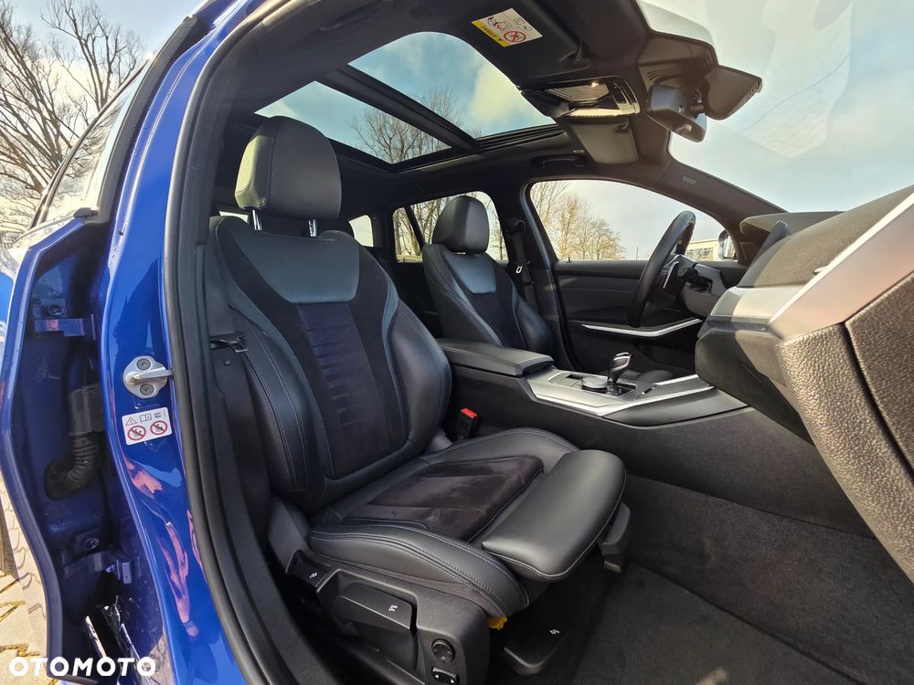 BMW Seria 3 330i xDrive M Sport sport - 37