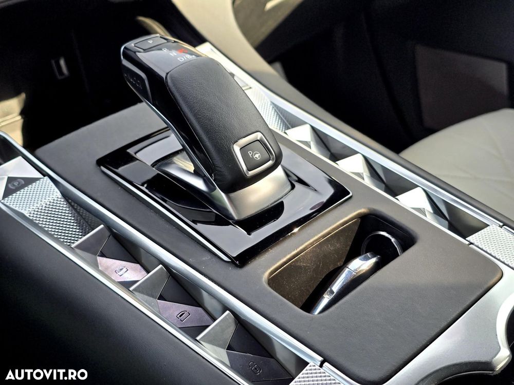 DS Automobiles DS 7 Crossback - 38