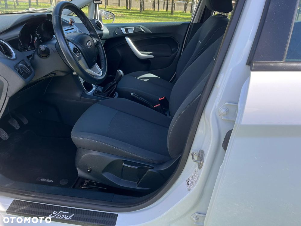 Ford Fiesta 1.25 Champions Edition - 15