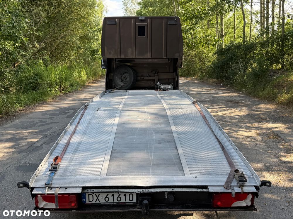 Mercedes-Benz Sprinter - 5