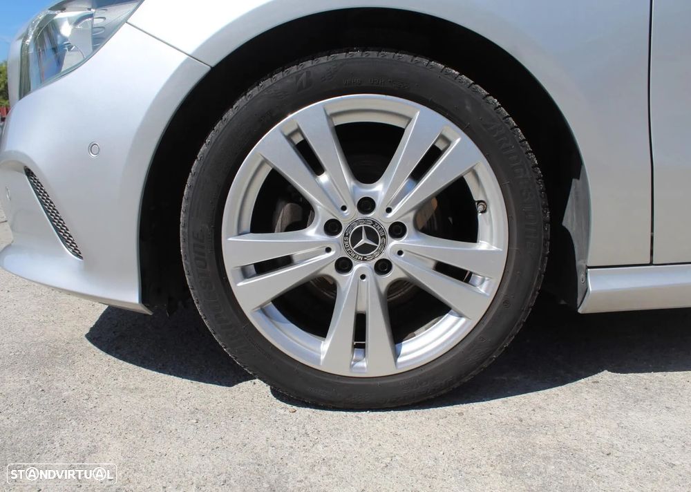 Mercedes-Benz A 180 d Urban - 16