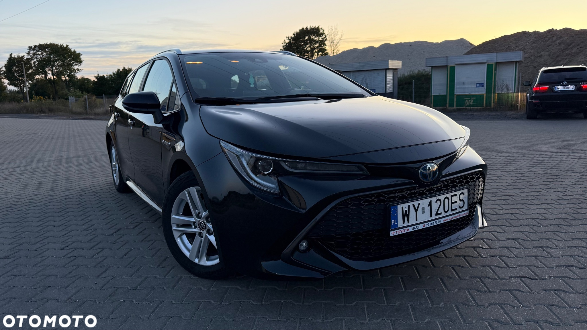 Toyota Corolla 1.8 Hybrid Active - 2