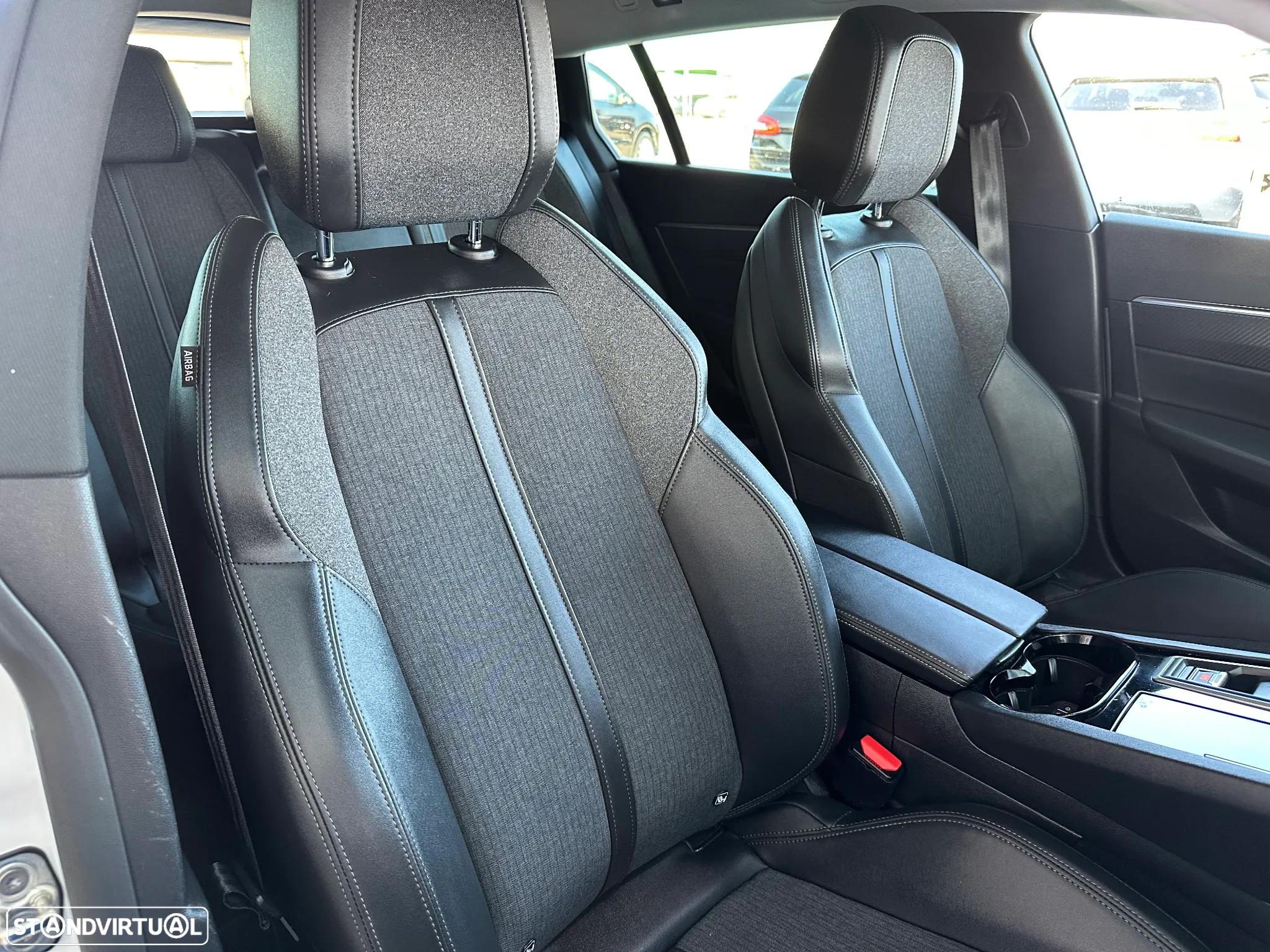 Peugeot 508 SW 1.6 Hybrid Allure Pack e-EAT8 - 42