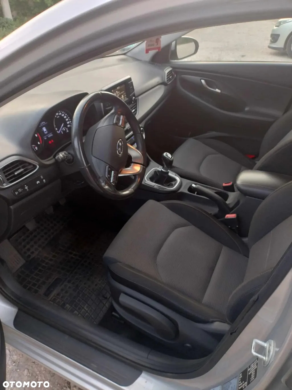 Hyundai i30 1.6 D Comfort - 6