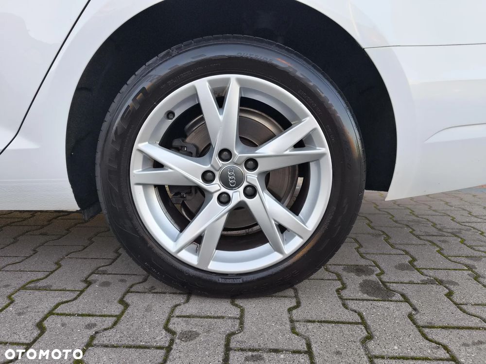 Audi A4 Avant 2.0 TDI Sport - 17