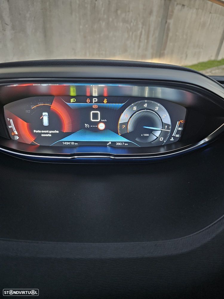 Peugeot 5008 PureTech 130 EAT8 Stop & Start Allure - 16