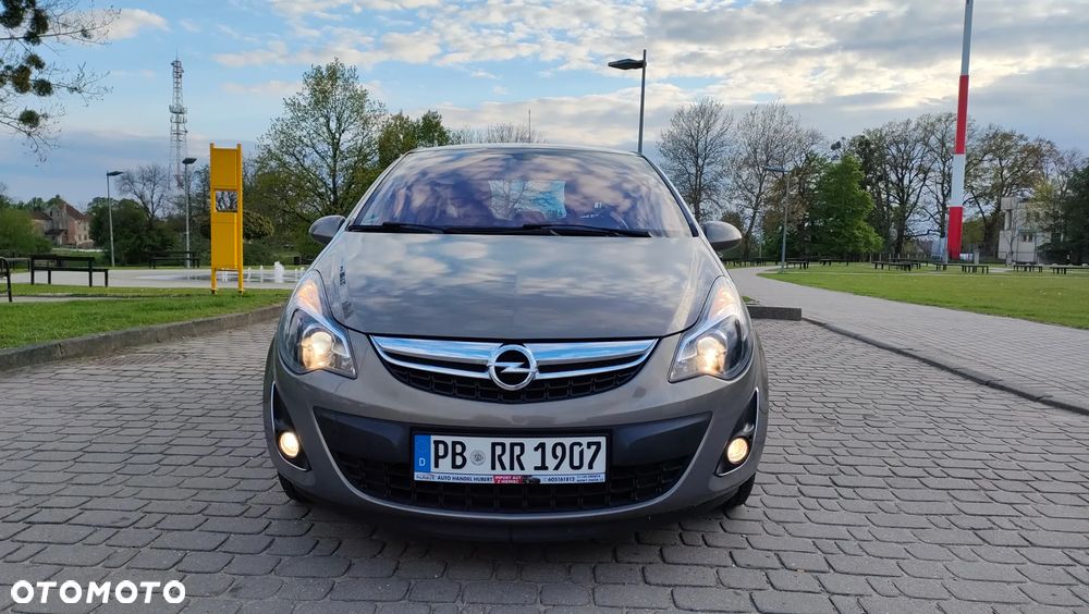 Opel Corsa 1.4 16V Innovation - 29