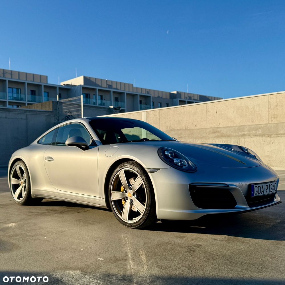 Porsche 911 Carrera 4S - 1