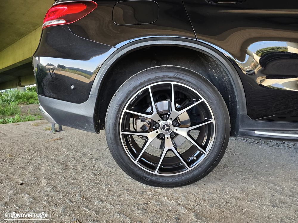 Mercedes-Benz GLC 300 e Coupé 4Matic - 25