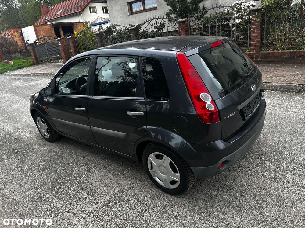 Ford Fiesta - 11