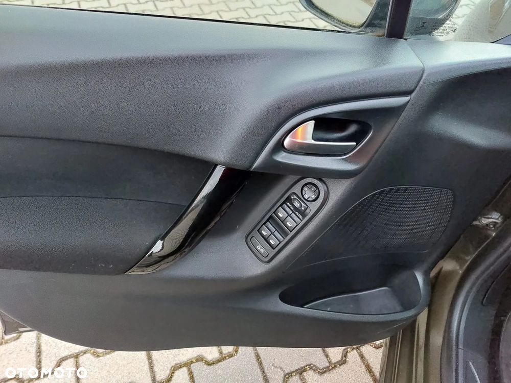 Citroën C3 Pure Tech (VTi) 82 Exclusive - 22