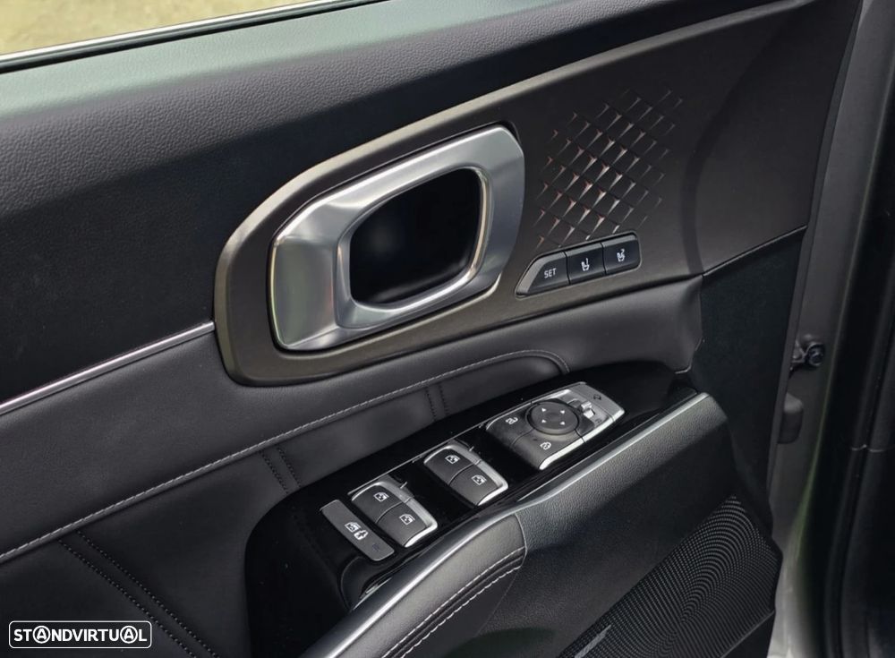 Kia Sorento 1.6 T-GDI HEV Concept - 17