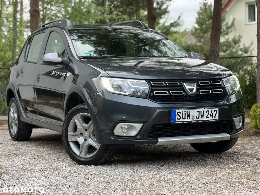 Dacia Sandero Stepway TCe 90 (S&S) Celebration - 1