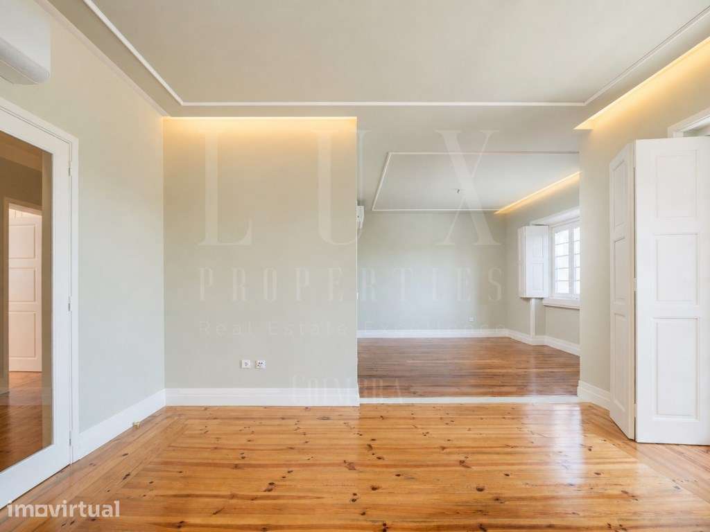 Apartamento T4 | Tv. Nova da Rua António José de Almeida - Grande imagem: 2/41