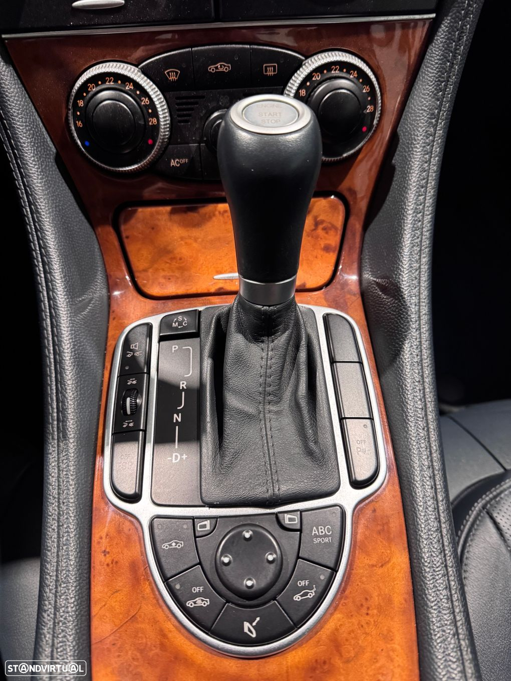 Mercedes-Benz SL 500 Standard - 28
