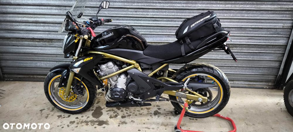 Kawasaki ER - 7