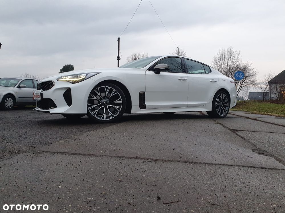 Kia Stinger 2.0 T-GDI GT Line - 6