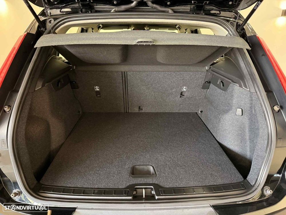 Volvo XC 40 1.5 T2 Momentum - 22