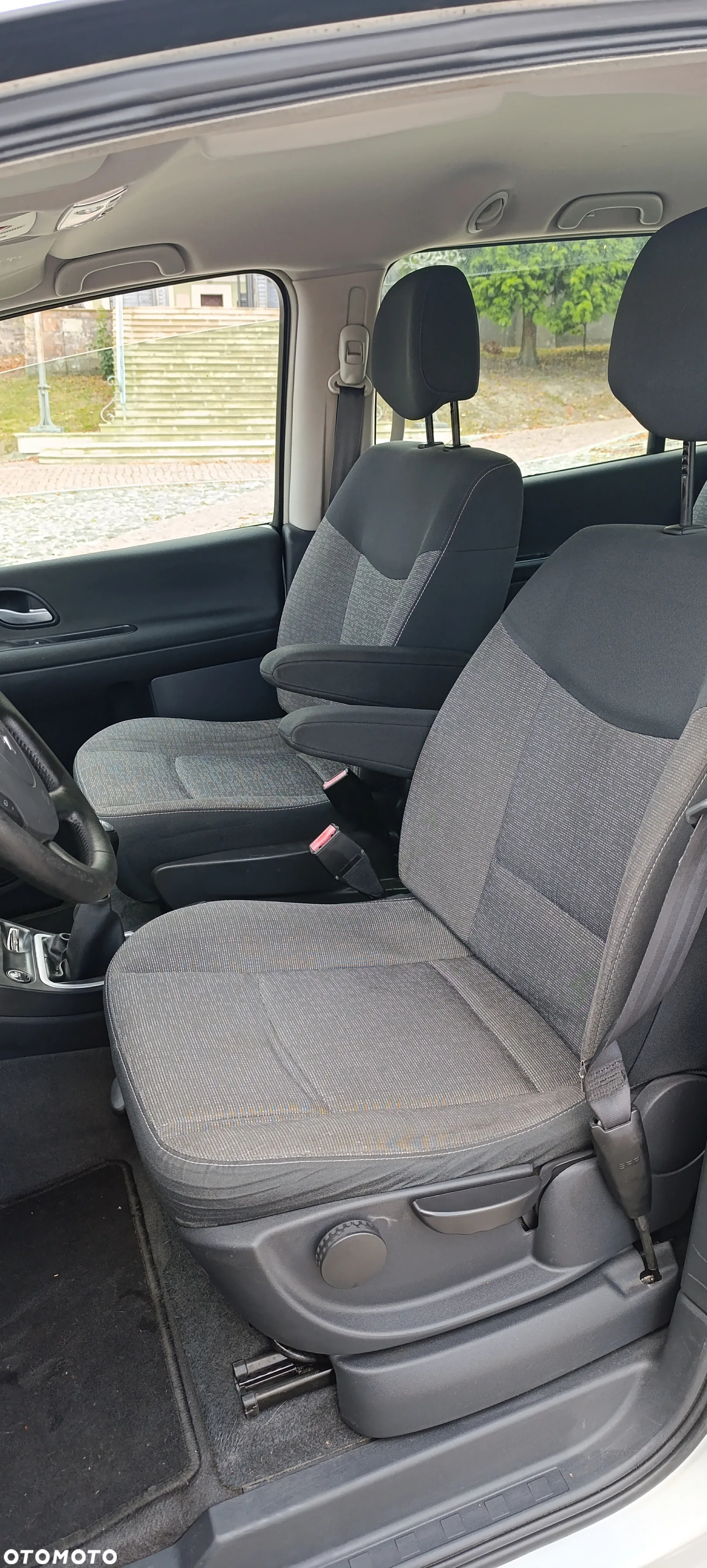 Renault Espace 2.0 dCi FAP Navitech - 12