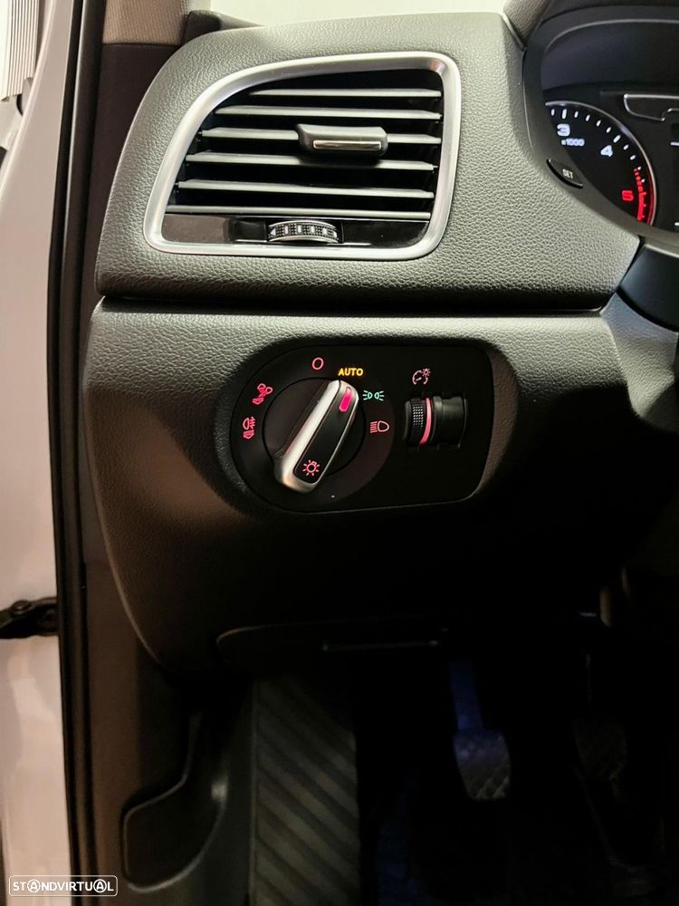 Audi Q3 2.0 TDI S-line - 21