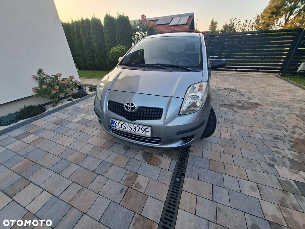 Toyota Yaris - 3