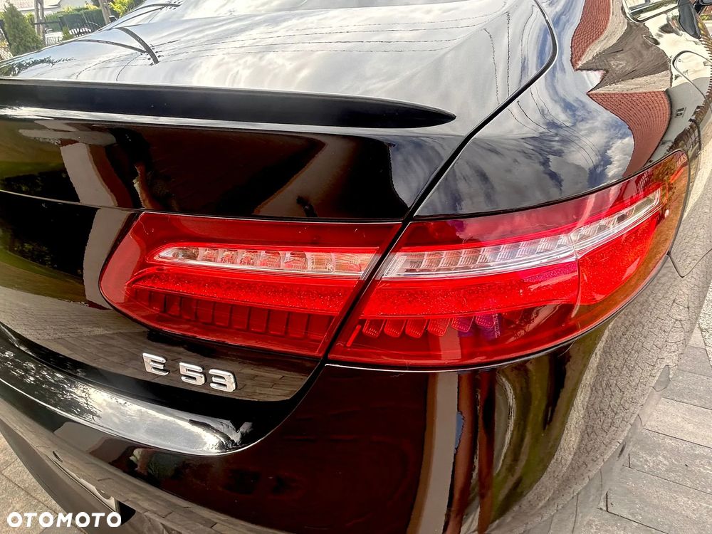 Mercedes-Benz Klasa E AMG 53 4Matic Coupe AMG Speedshift 9G-TRONIC - 26