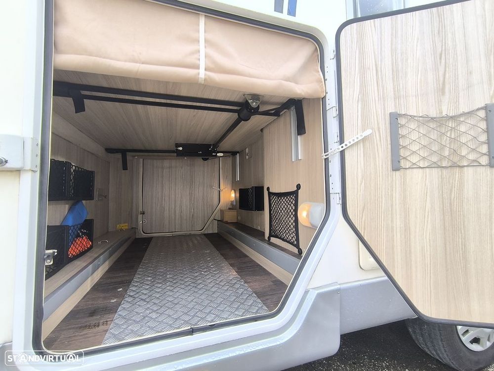 CI International Riviera Garage - 8