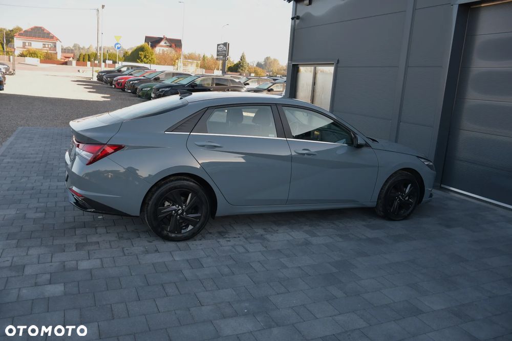 Hyundai Elantra 1.6 Smart - 15