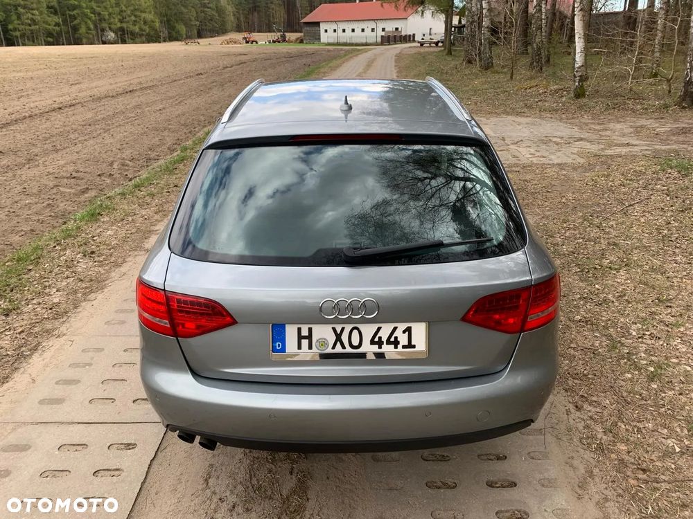 Audi A4 Avant 2.0 TDI Limited Edition - 14