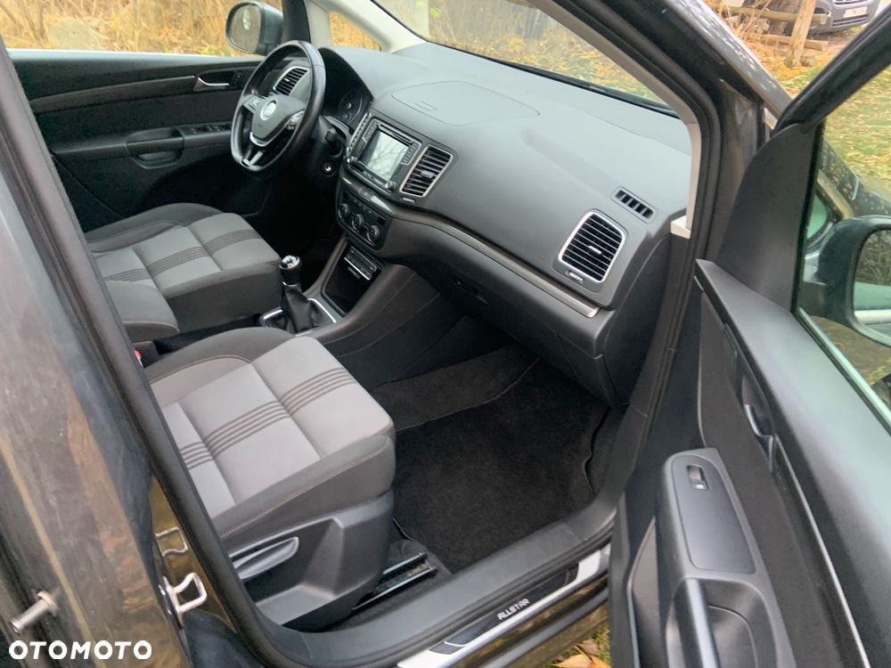 Volkswagen Sharan - 11