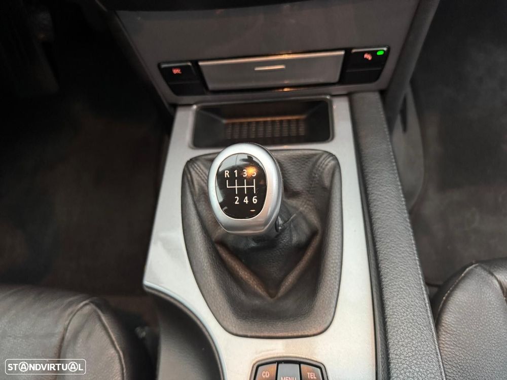 BMW 520 d Touring Executive - 12