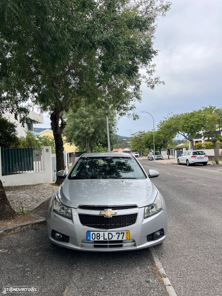 Chevrolet Cruze 1.6 LS - 3