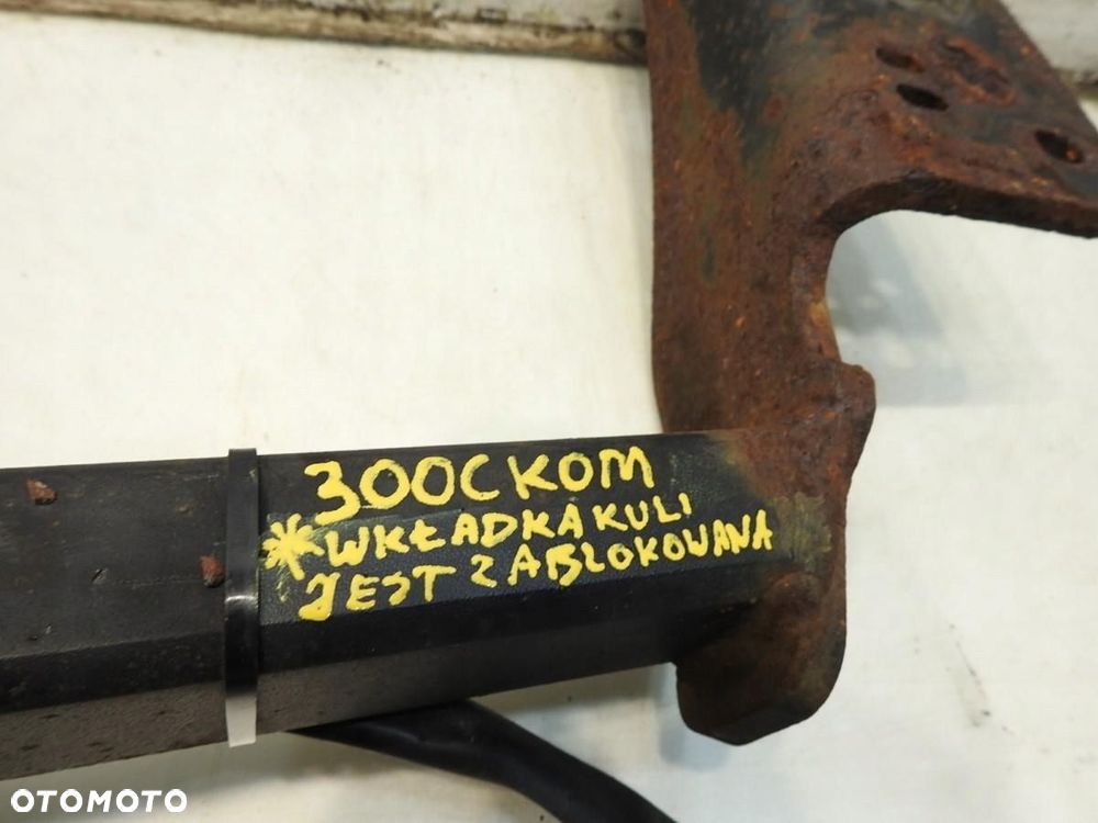 HAK HOLOWNICZY CHRYSLER 300C KOMBI 82209387AB - 2
