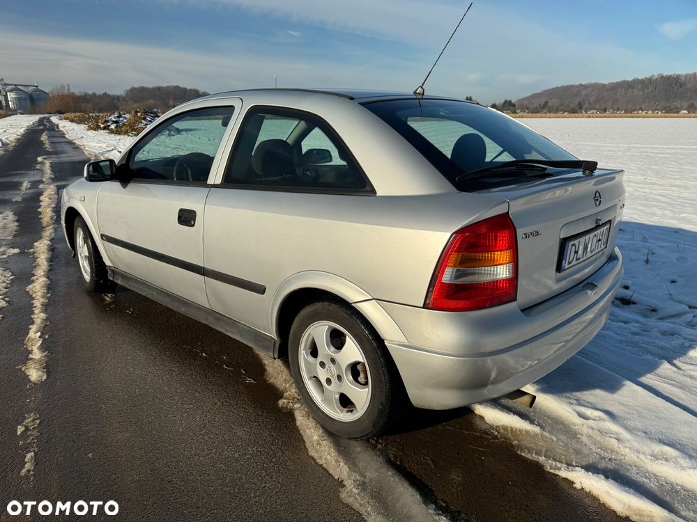 Opel Astra 1.6 - 7
