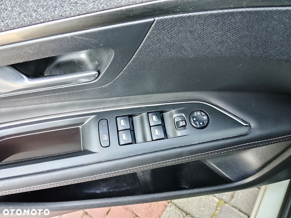 Peugeot 3008 - 34