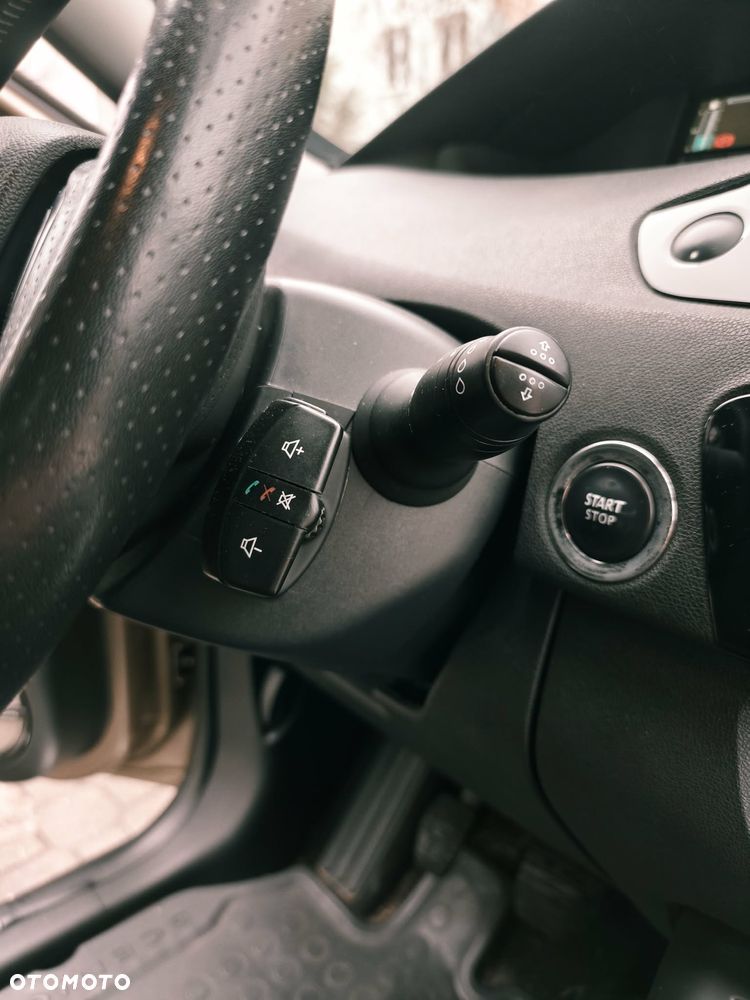 Renault Scenic 1.6 dCi Energy Bose Edition - 24