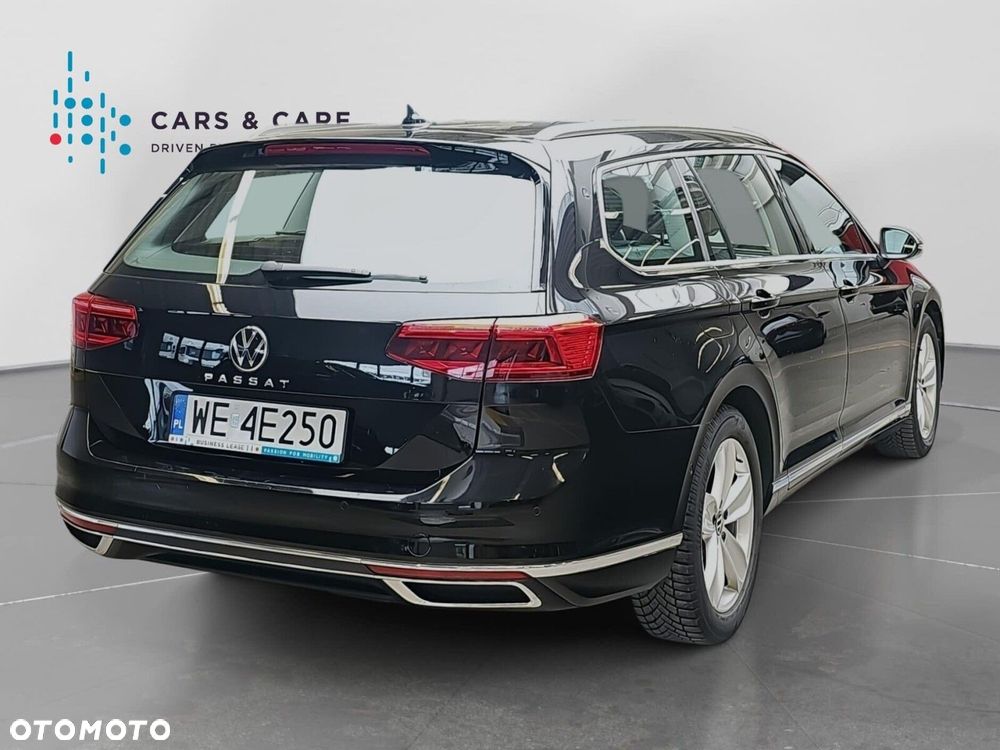 Volkswagen Passat Variant 2.0 TDI EVO Elegance DSG - 22
