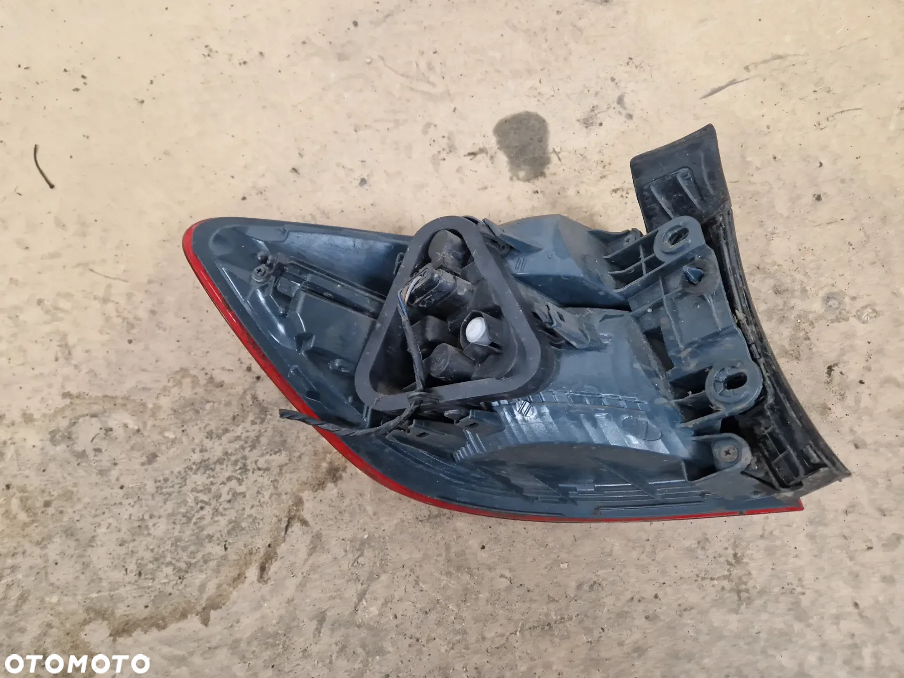 BMW3 F30 kombi lampa tylna prawa. - 5