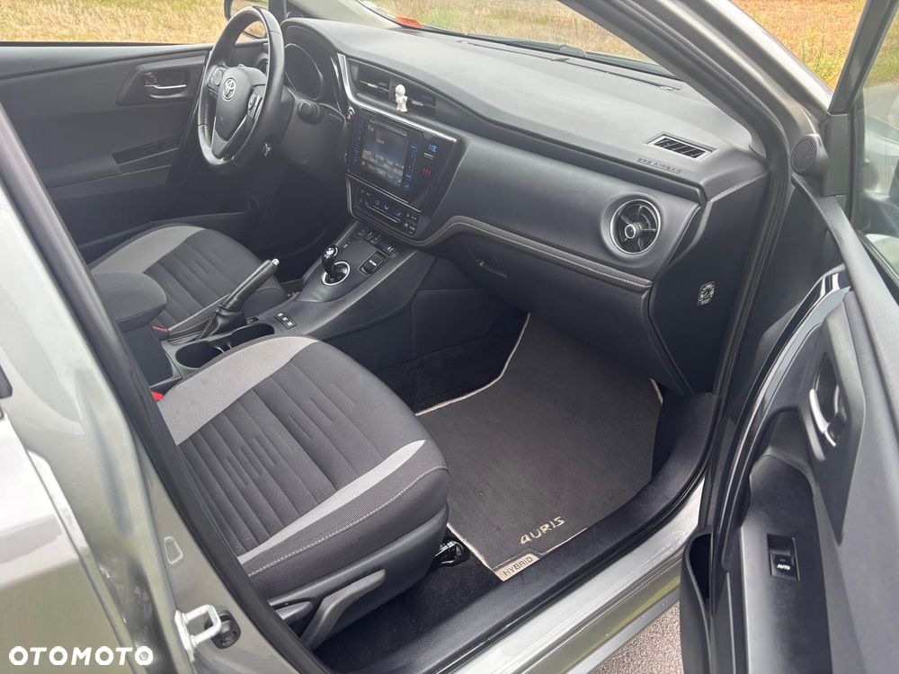 Toyota Auris 1.8 HSD Luna - 14