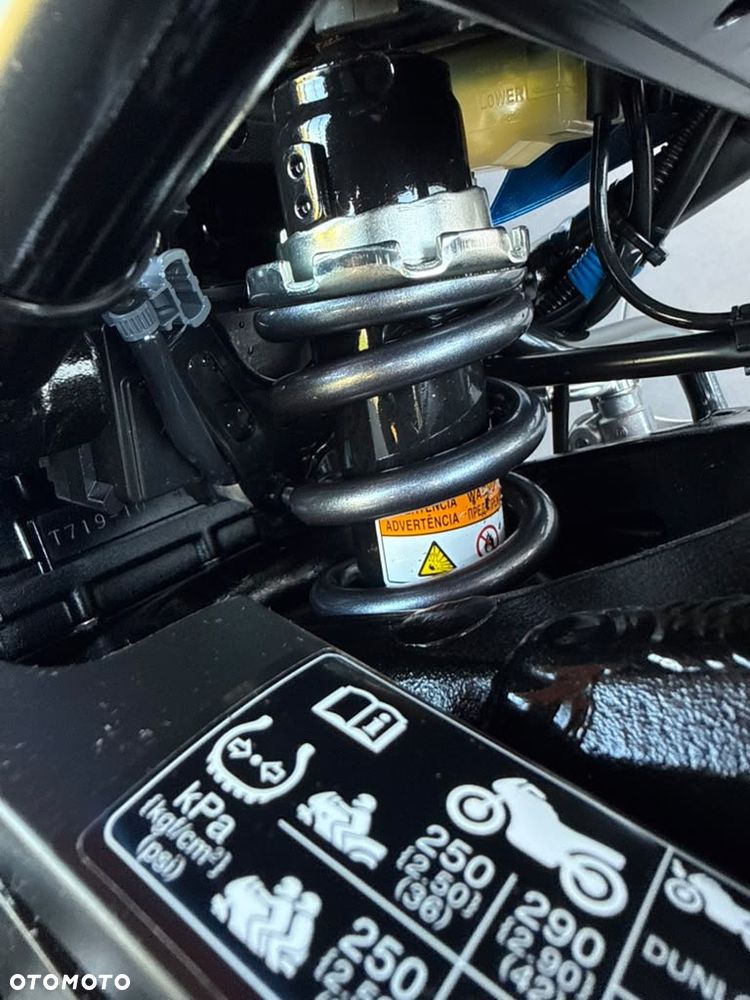 Suzuki GSX - 25