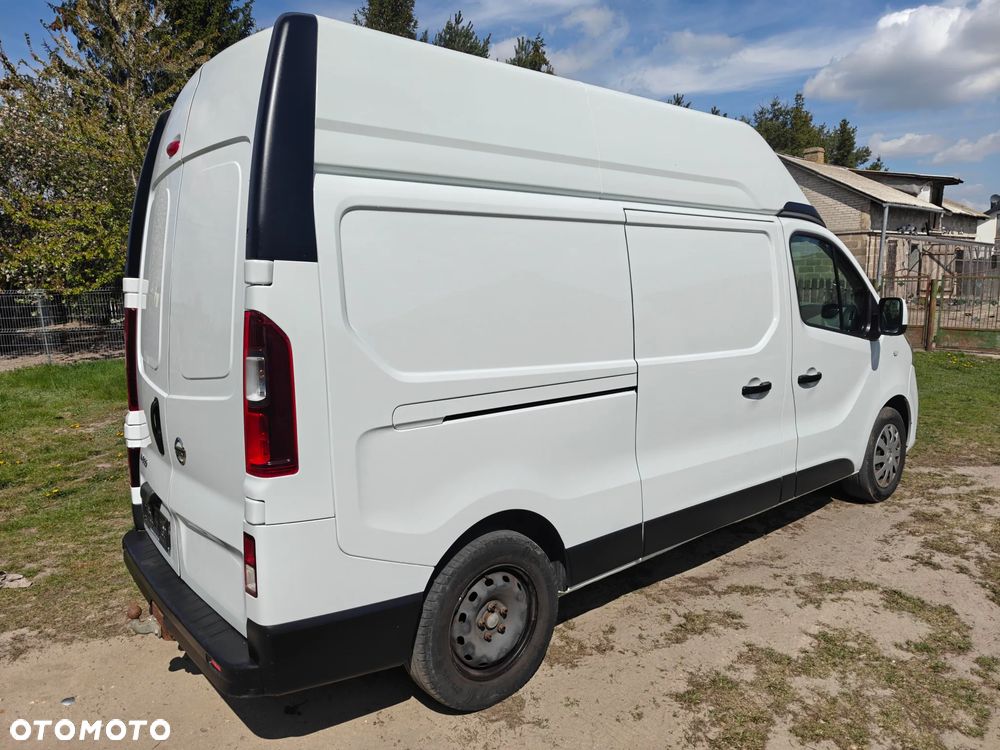 Nissan NV300 - 5