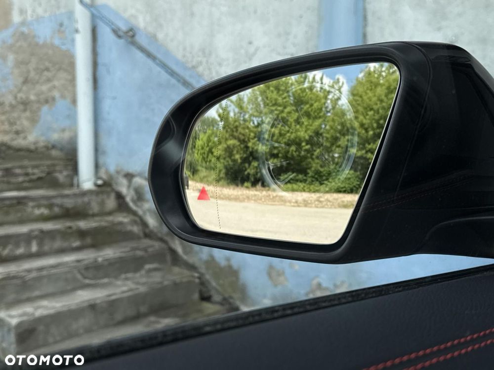 Mercedes-Benz GLB - 29