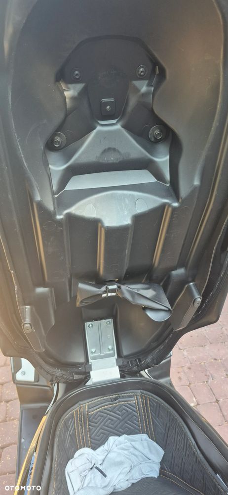 Yamaha X-max - 14