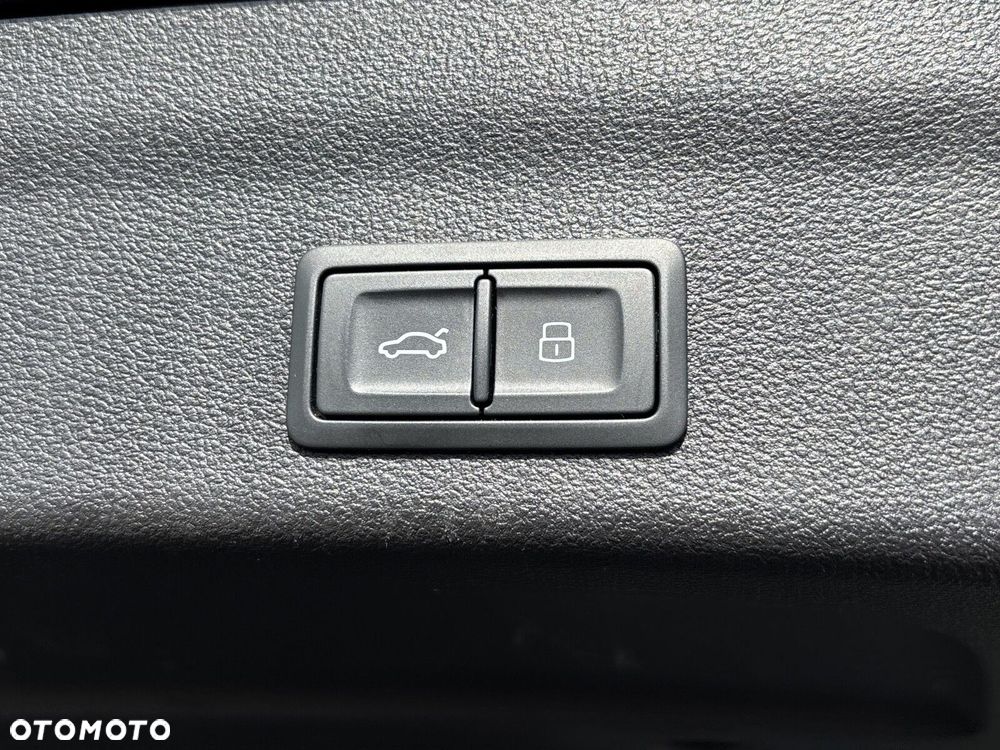 Audi A6 Allroad - 33