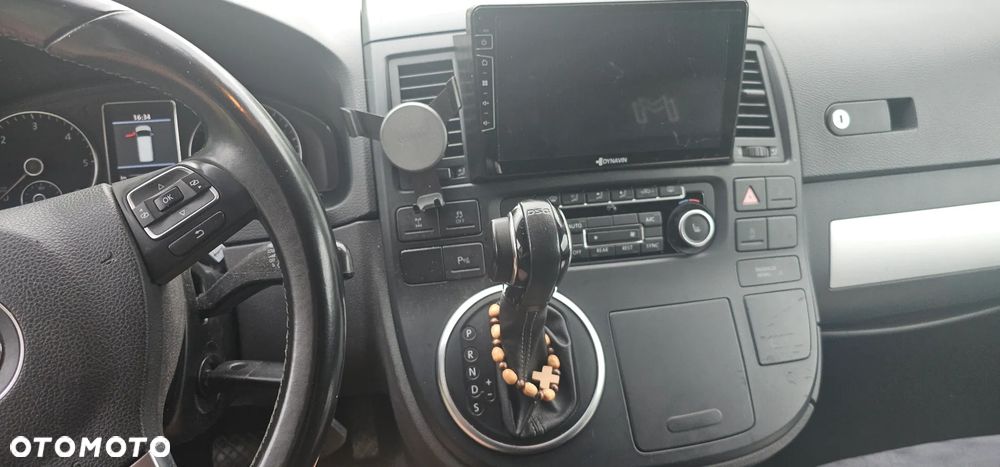 Volkswagen Multivan - 23
