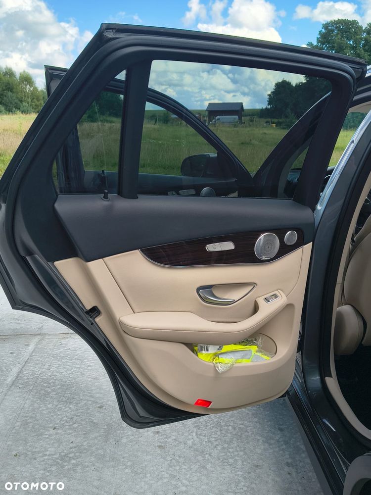 Mercedes-Benz GLC 300 4-Matic - 13