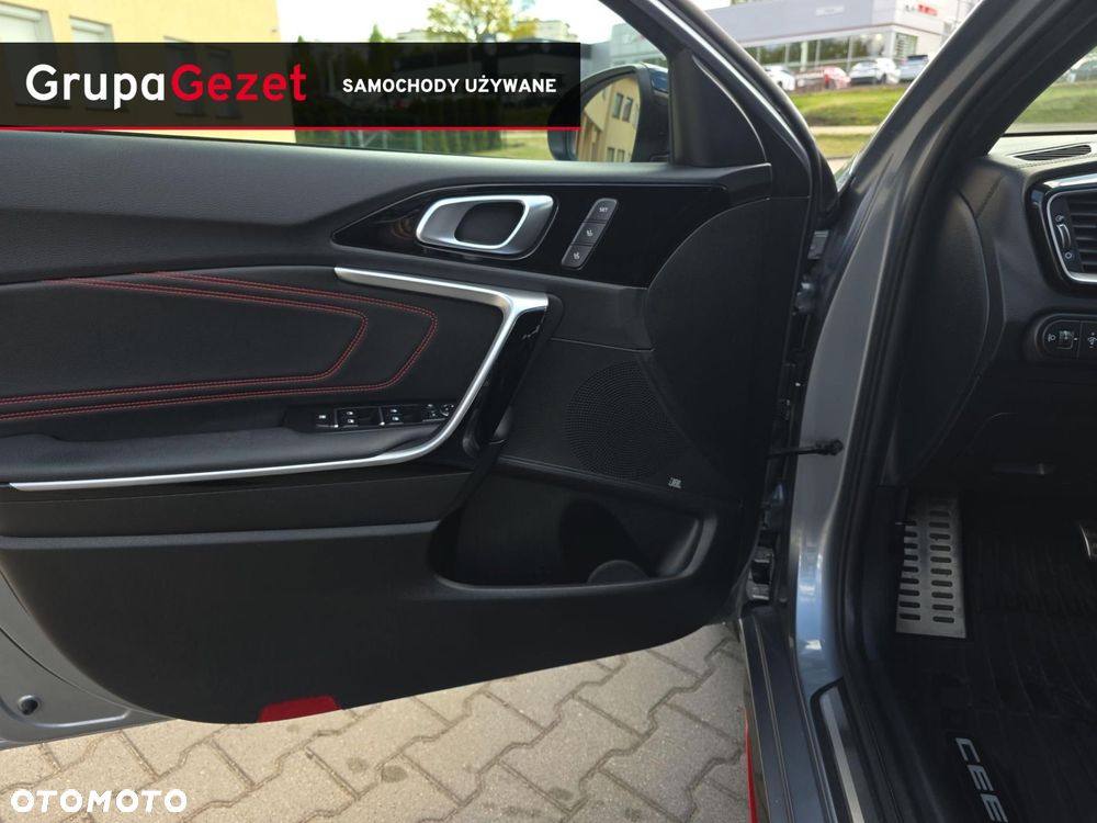 Kia ProCeed 1.6 T-GDI GT DCT - 10